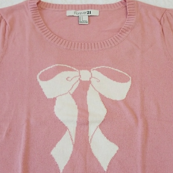 Vintage Cotton Top 🎀 - Picture 2 of 4
